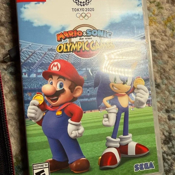 Nintendo Switch Lite Console with Accessories case and games - Picture 6 of 7